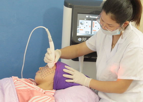 Macchina di bellezza della pelle di rf Thermage per la pelle frazionaria di rimozione/rf della grinza che stringe BR801